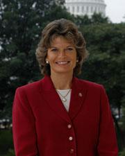 Headshot of Lisa Murkowski